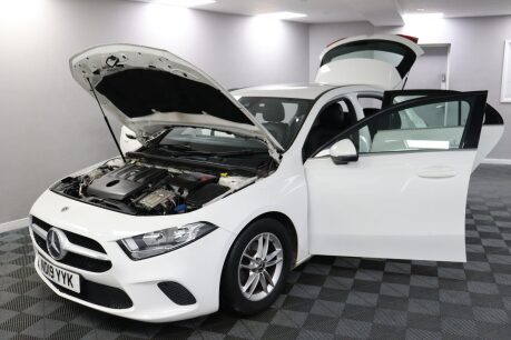 Mercedes-Benz A Class A 180 D SE 17