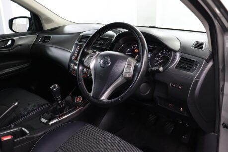 Nissan Pulsar N-TEC DIG-T 5