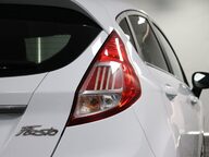 Ford Fiesta TITANIUM 24