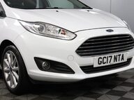 Ford Fiesta TITANIUM 25