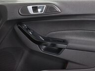 Ford Fiesta TITANIUM 37
