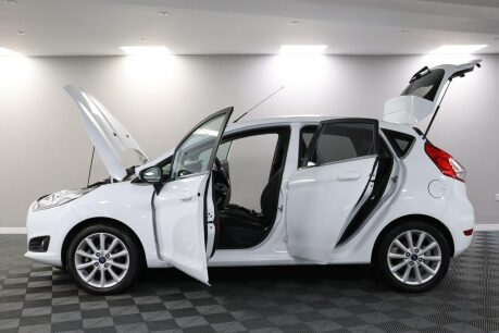 Ford Fiesta TITANIUM 5