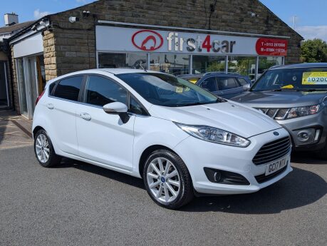 Ford Fiesta TITANIUM 7