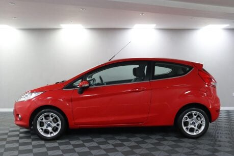 Ford Fiesta ZETEC 18
