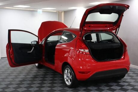 Ford Fiesta ZETEC 21