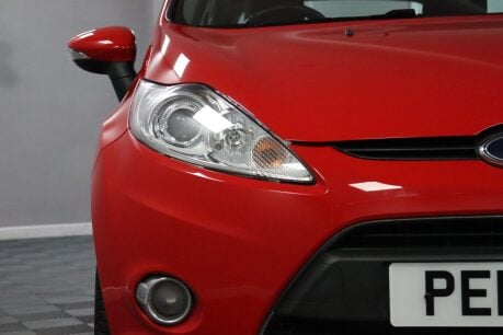 Ford Fiesta ZETEC 25