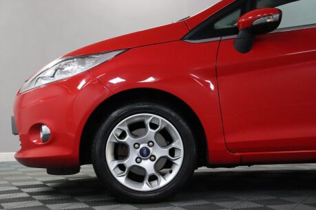 Ford Fiesta ZETEC 27