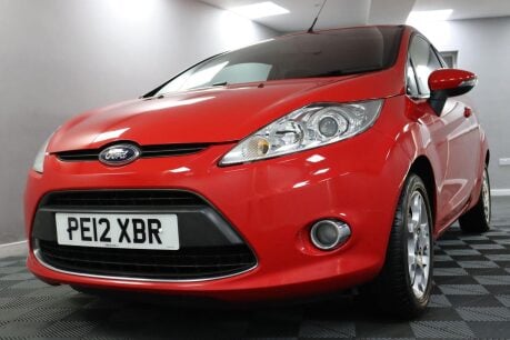 Ford Fiesta ZETEC 28