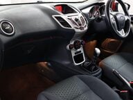 Ford Fiesta ZETEC 34