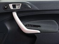 Ford Fiesta ZETEC 36