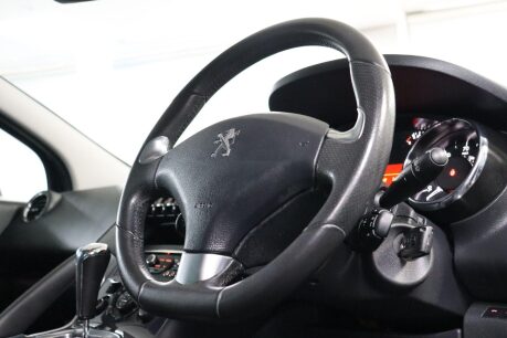 Peugeot 3008 BLUE HDI S/S ALLURE 12