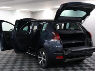 Peugeot 3008 BLUE HDI S/S ALLURE 21