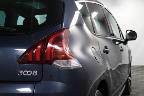 Peugeot 3008 BLUE HDI S/S ALLURE 23