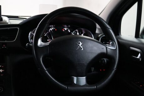 Peugeot 3008 BLUE HDI S/S ALLURE 45