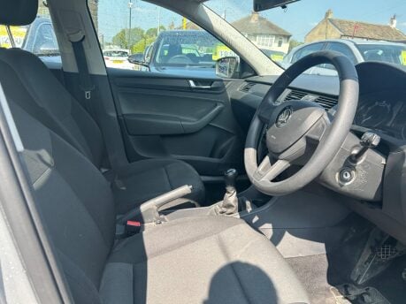 Skoda Rapid Spaceback SPACEBACK S TSI 10