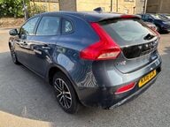 Volvo V40 D2 MOMENTUM 5