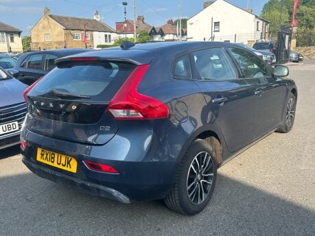 Volvo V40 D2 MOMENTUM 8