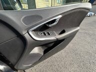 Volvo V40 D2 MOMENTUM 14