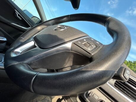 Volvo V40 D2 MOMENTUM 17