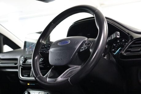 Ford Fiesta TITANIUM 36