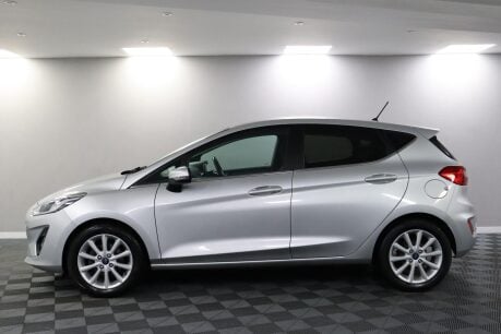 Ford Fiesta TITANIUM 19