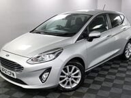 Ford Fiesta TITANIUM 12