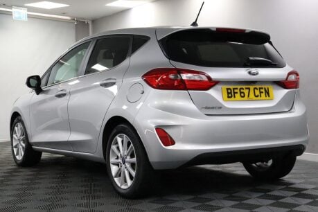 Ford Fiesta TITANIUM 16