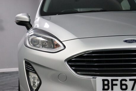 Ford Fiesta TITANIUM 41