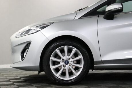 Ford Fiesta TITANIUM 28