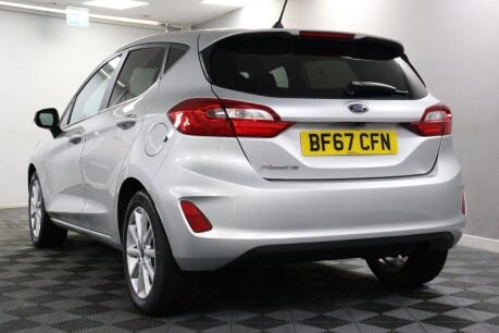 Ford Fiesta TITANIUM 17