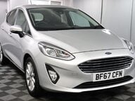 Ford Fiesta TITANIUM 9