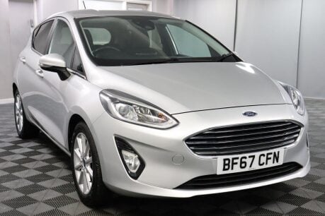 Ford Fiesta TITANIUM 9