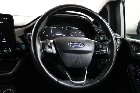 Ford Fiesta TITANIUM 37