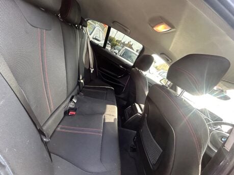 BMW 1 Series 118I SPORT 8