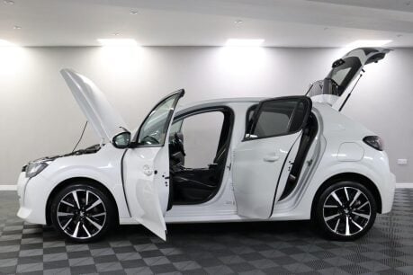 Peugeot 208 PURETECH ALLURE S/S 4