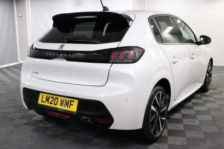 Peugeot 208 PURETECH ALLURE S/S 11
