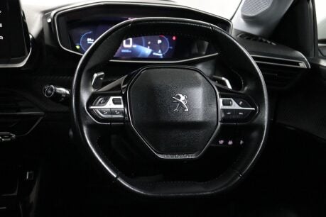 Peugeot 208 PURETECH ALLURE S/S 45