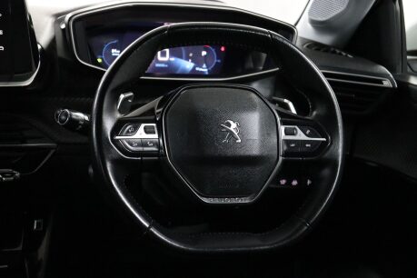 Peugeot 208 PURETECH ALLURE S/S 46