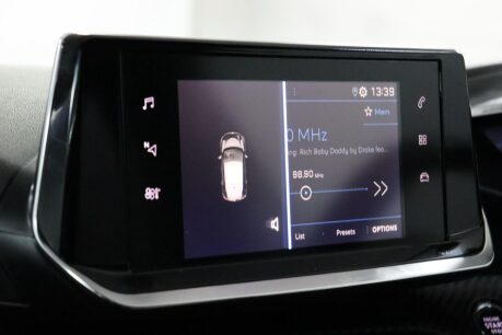 Peugeot 208 PURETECH ALLURE S/S 38