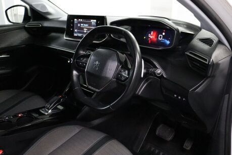 Peugeot 208 PURETECH ALLURE S/S 4