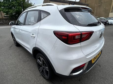 MG ZS EXCLUSIVE 5