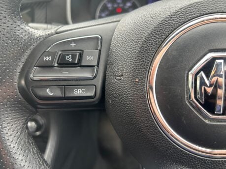 MG ZS EXCLUSIVE 12