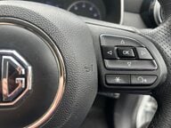 MG ZS EXCLUSIVE 13