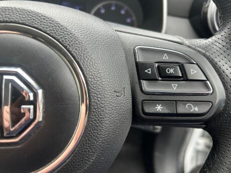 MG ZS EXCLUSIVE 13