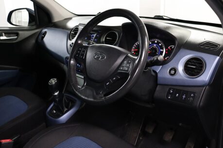 Hyundai i10 PREMIUM SE 4