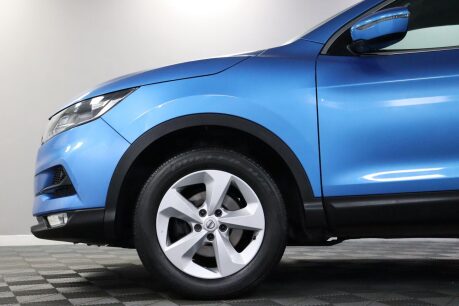 Nissan Qashqai DIG-T ACENTA PREMIUM 28