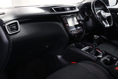 Nissan Qashqai DIG-T ACENTA PREMIUM 35