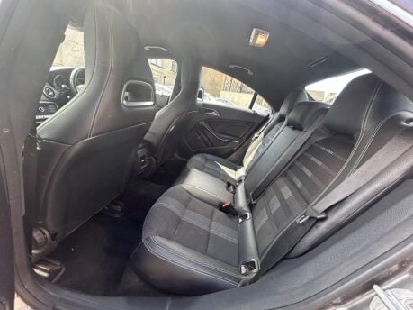 Mercedes-Benz CLA Class CLA 180 SPORT 10