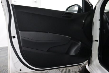 Hyundai i10 GO SE 42