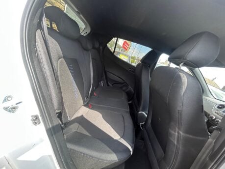 Hyundai i10 GO SE 11